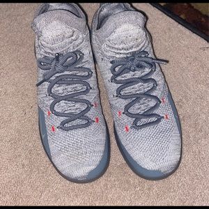 Kd 11 cool grey size 10